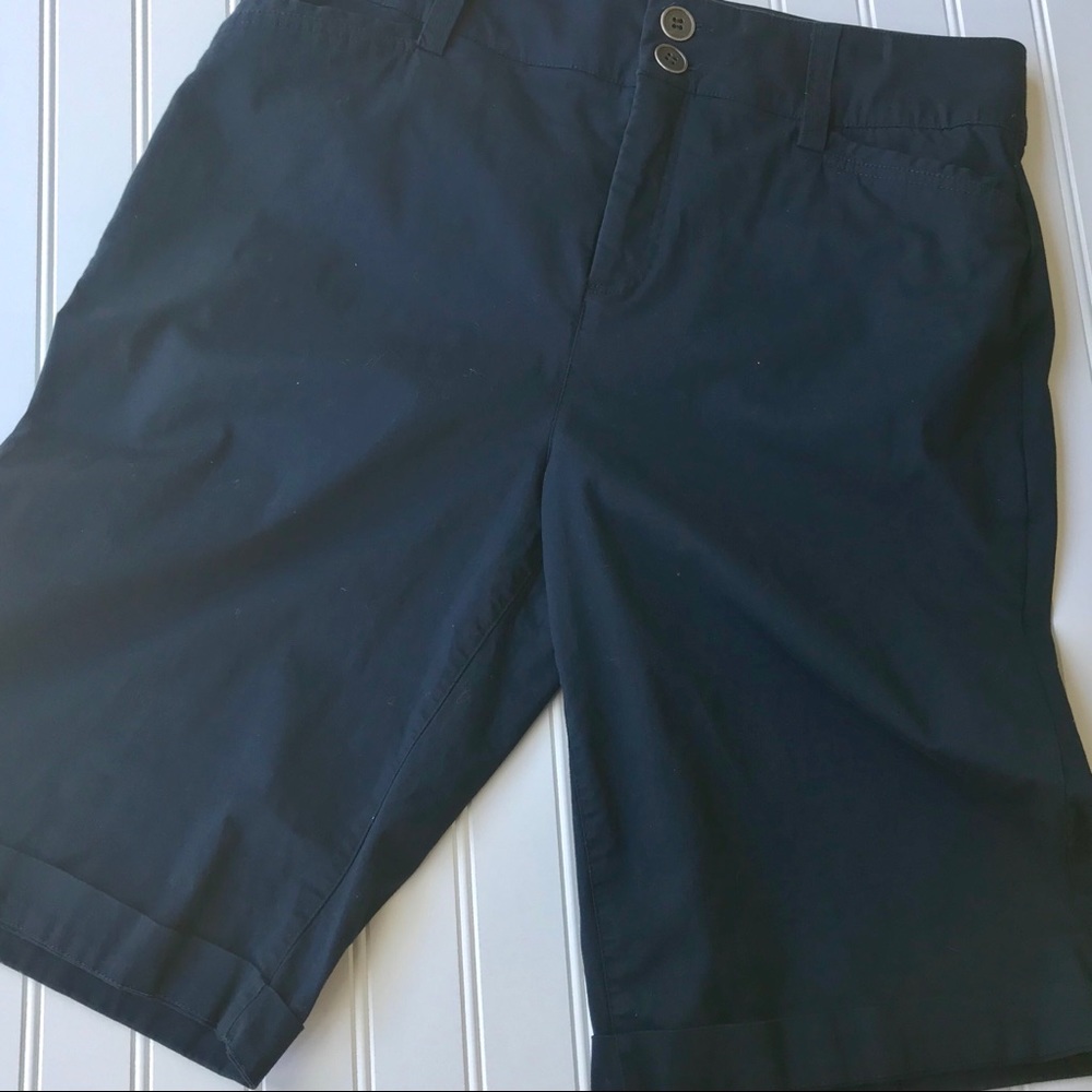 Christopher & Banks Navy Bermuda shorts - Picture 3 of 8